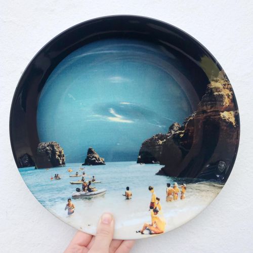 Space Beach - ceramic dinner plate by taudalpoi
