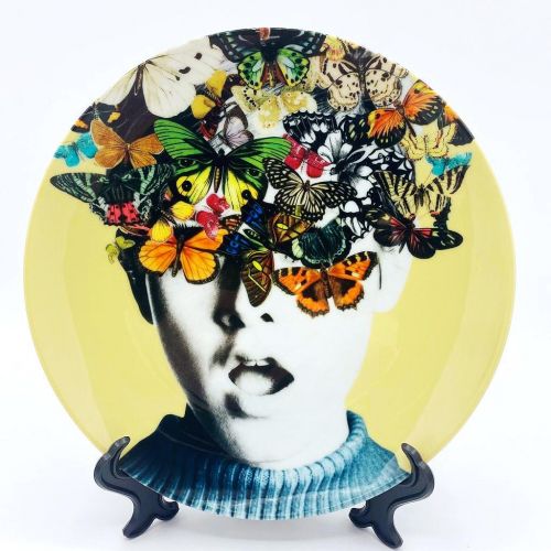 Twiggy Surprise (Yellow) - ceramic dinner plate by Frida Floral Studio