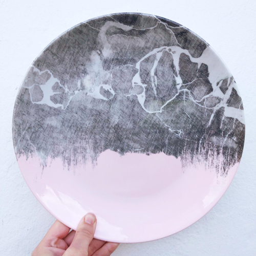 Crayon Marble - ceramic dinner plate by EMANUELA CARRATONI