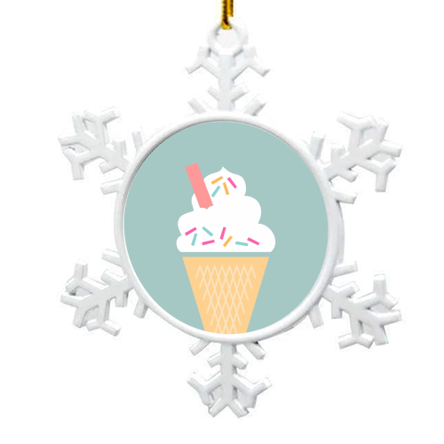 Ice Cream (Mint) - snowflake decoration by theoldartstudio