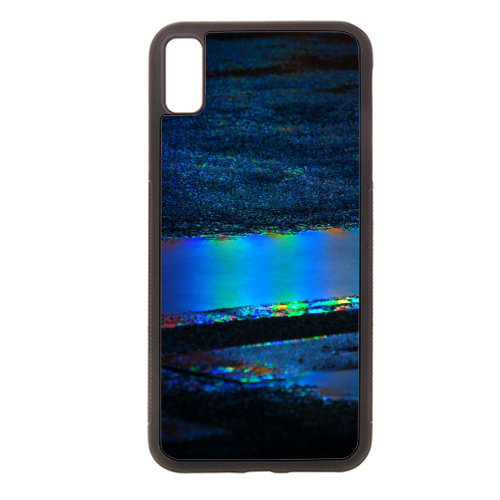 Midnight Complexion - stylish phone case by Lordt