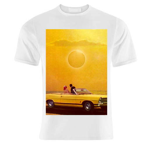 Yellow Fever View - unique t shirt by taudalpoi