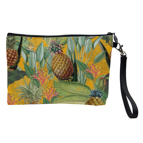 Tropical Pineapple Dance - pretty makeup bag by Uta Naumann