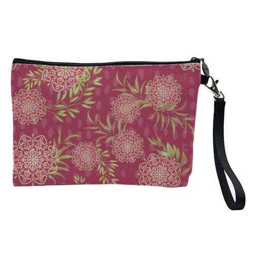 Mandala Flower (dark pink) - pretty makeup bag by DejaReve