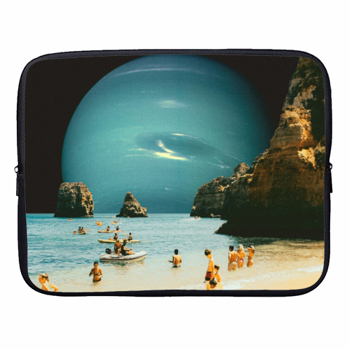 Space Beach - designer laptop sleeve by taudalpoi