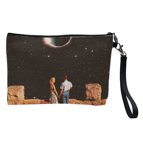 Lovers In Space - pretty makeup bag by taudalpoi