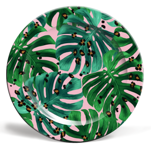 LEOPARD LEAVES - ceramic dinner plate by PEARL & CLOVER