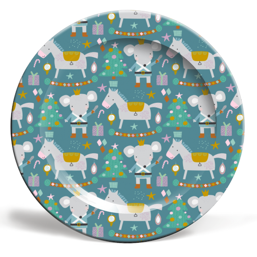 adorable christmas pattern for kids - ceramic dinner plate by haris kavalla