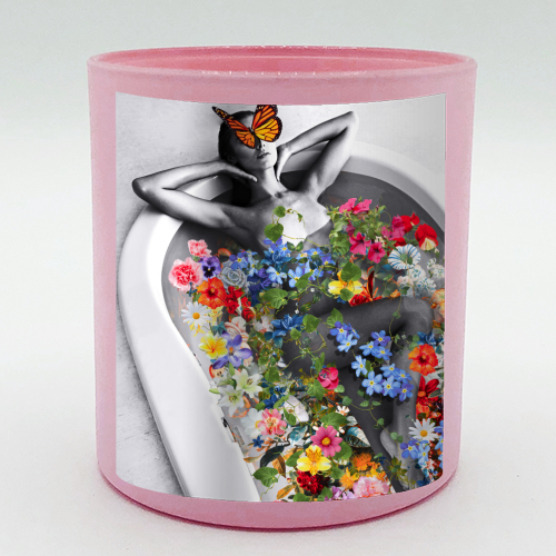 Bath of flowers - scented candle by Larissa Grace