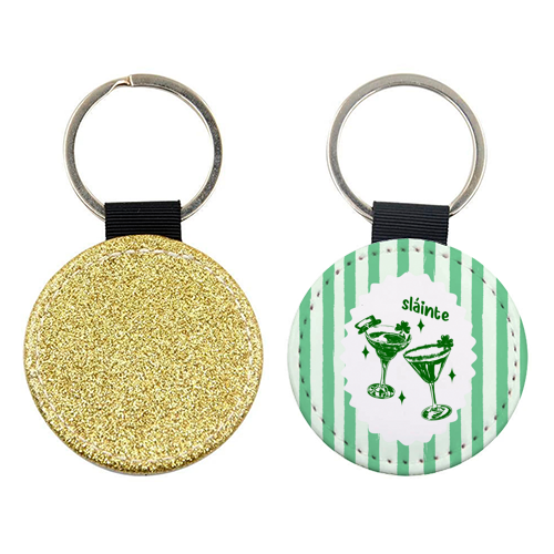 Retro Pastel Sláinte Shamrock Cocktail - keyring by EZbie