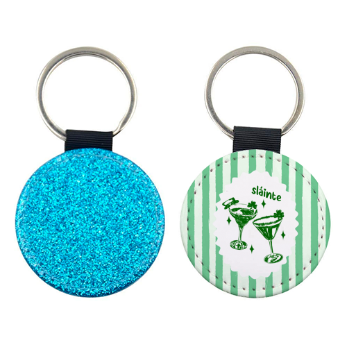 Retro Pastel Sláinte Shamrock Cocktail - keyring by EZbie