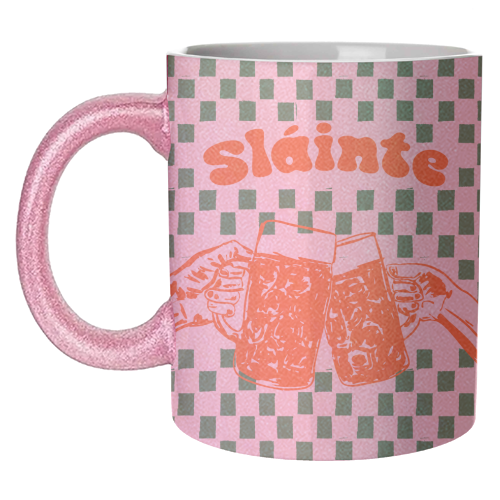 Sláinte Beer Retro Checkered Irish Pub - unique mug by EZbie