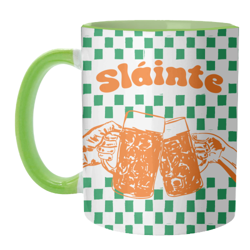 Sláinte Beer Retro Checkered Irish Pub - unique mug by EZbie