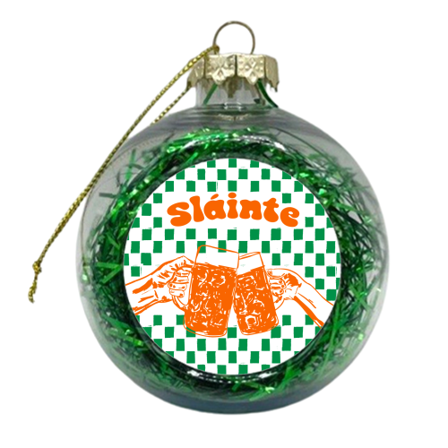 Sláinte Beer Retro Checkered Irish Pub - xmas bauble by EZbie
