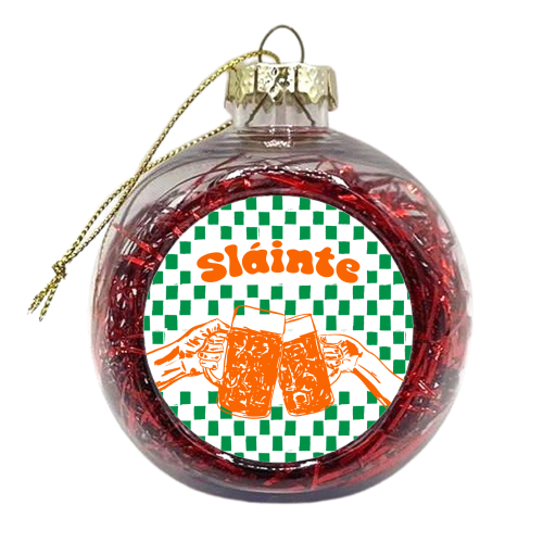 Sláinte Beer Retro Checkered Irish Pub - xmas bauble by EZbie