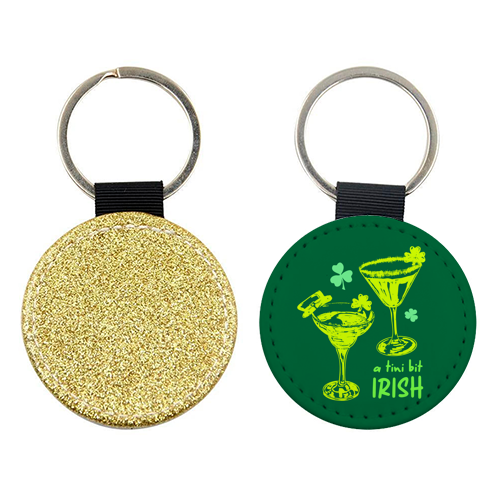 A Tini Bit Irish – Retro Green Martini Illustration - keyring by EZbie
