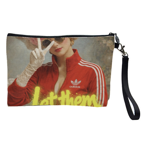 Royal rebels: Marie Antoinette - pretty makeup bag by Sammy Bird