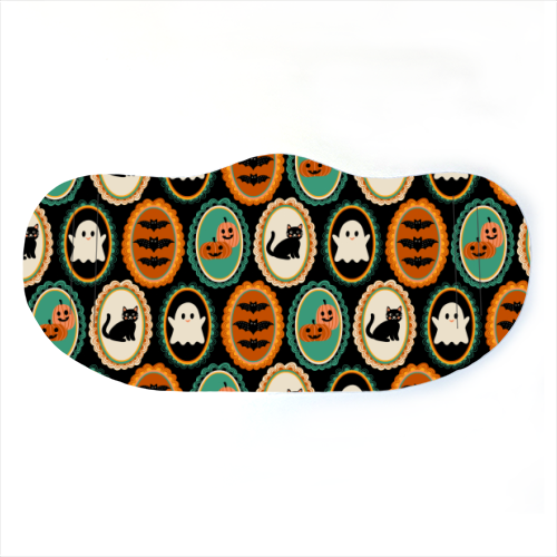 HALLOWEEN FRAMES - face cover mask by PEARL & CLOVER