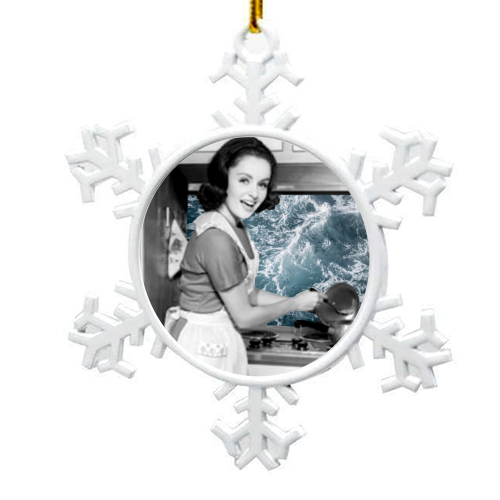 Kitchen Sea - snowflake decoration by Peter Dannenbaum