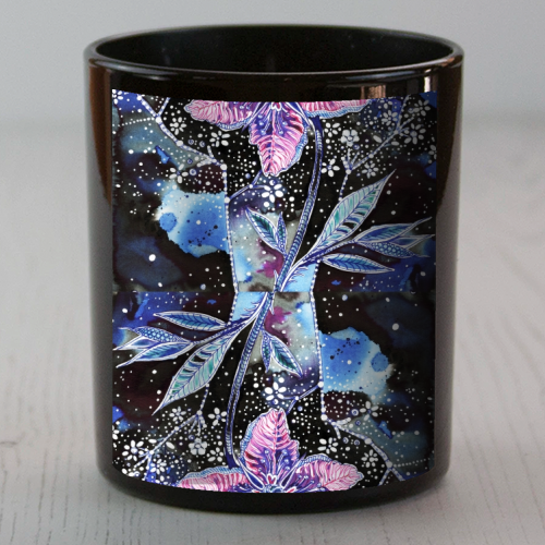 Space flower hellebore - scented candle by Aleshka K