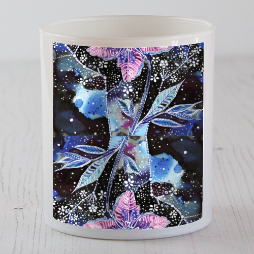 Space flower hellebore - scented candle by Aleshka K