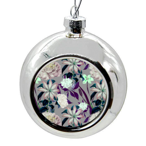 Flowery vintage pattern 01 - colourful christmas bauble by MMarta BC