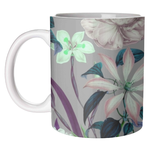 Flowery vintage pattern 01 - unique mug by MMarta BC